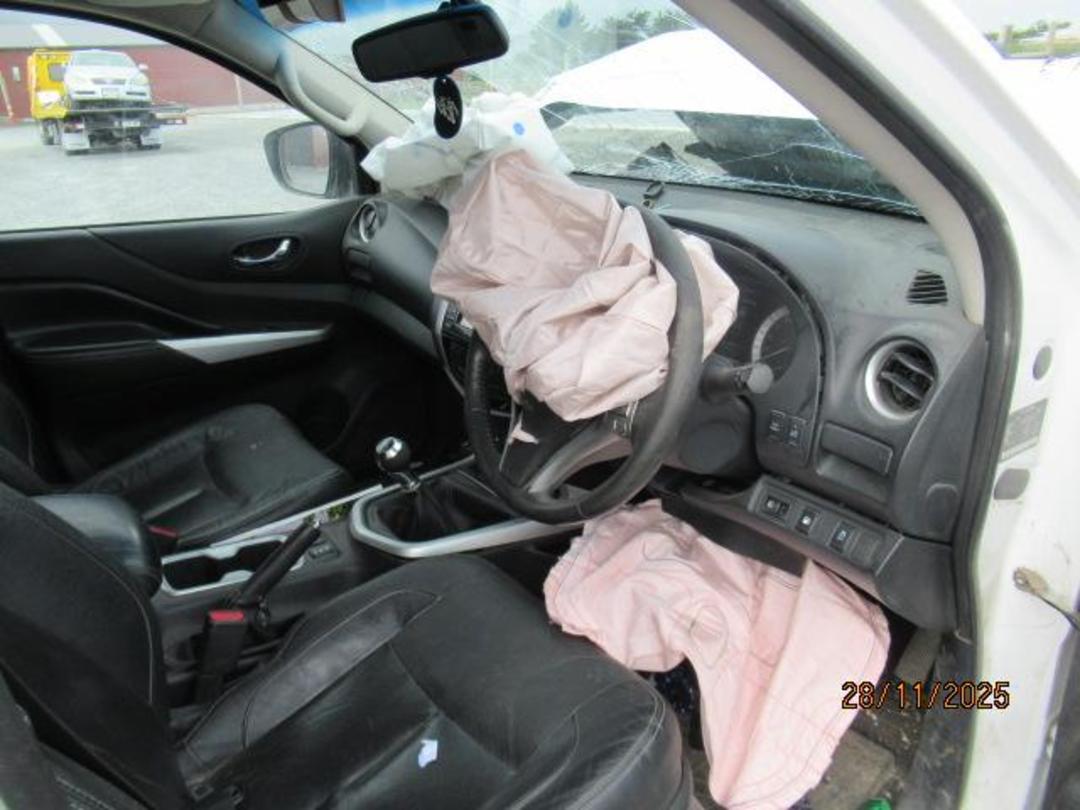 Photo '5' of Nissan Navara ST-X Photo '5' of Nissan Navara ST-X