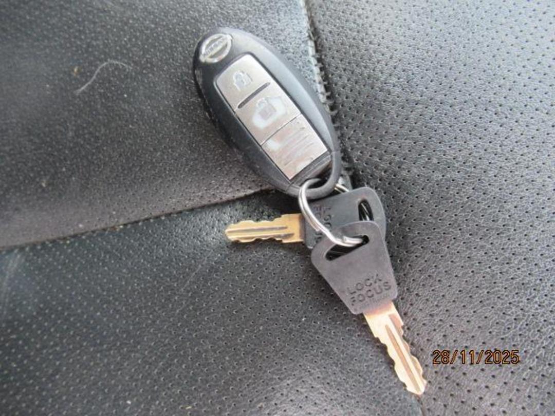 Photo '6' of Nissan Navara ST-X Photo '6' of Nissan Navara ST-X