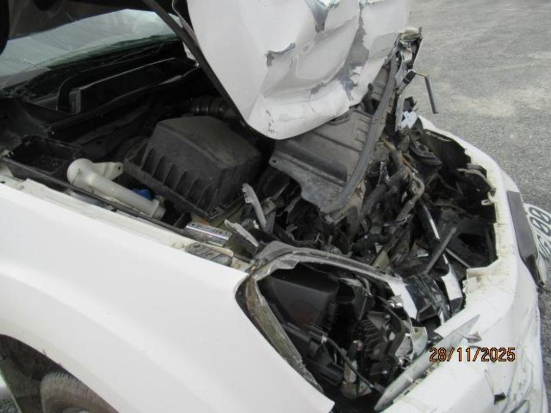 Photo '10' of Nissan Navara ST-X Photo '10' of Nissan Navara ST-X