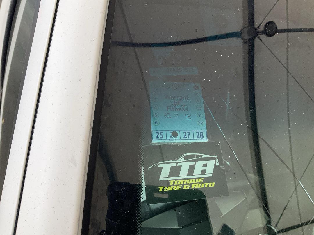 Photo '16' of Nissan Navara D/C ST-X