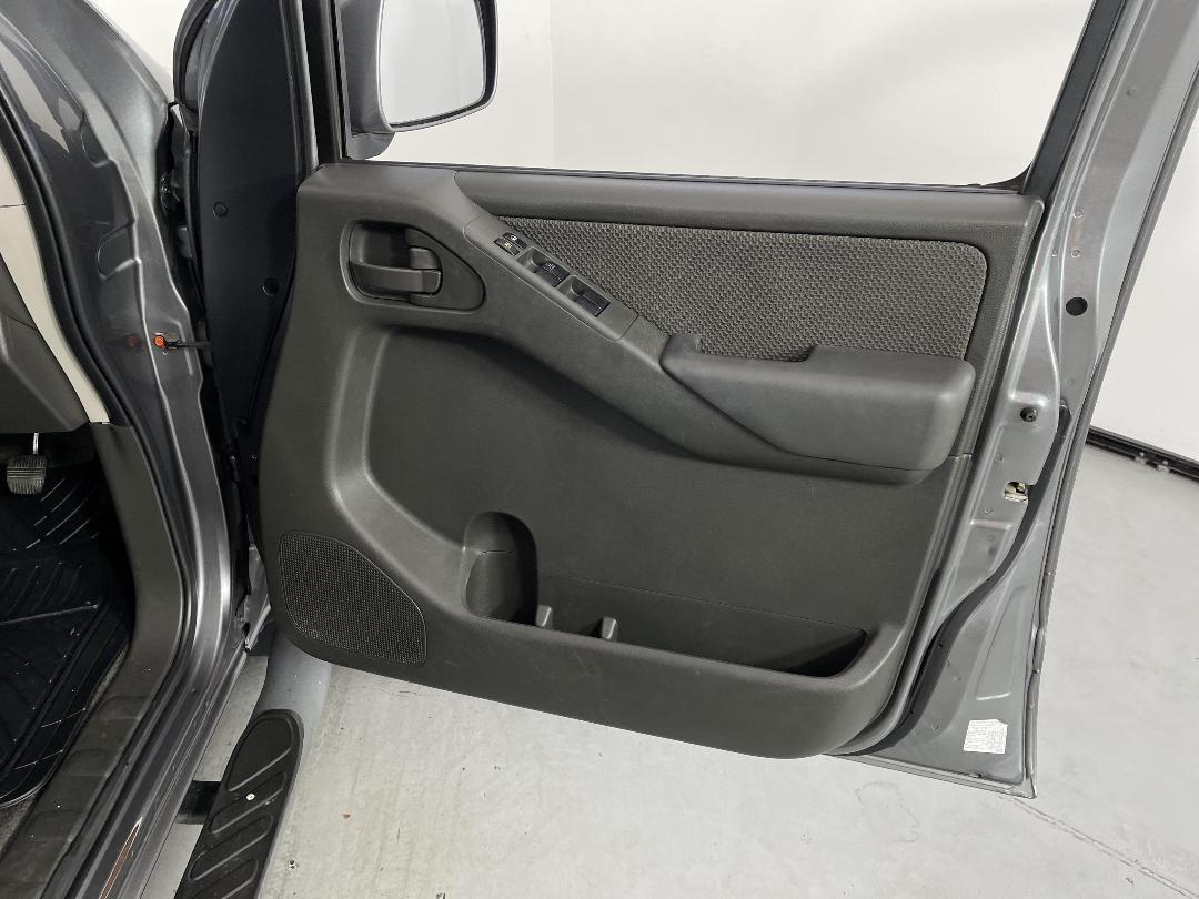 Photo '15' of Nissan Navara Photo '15' of Nissan Navara