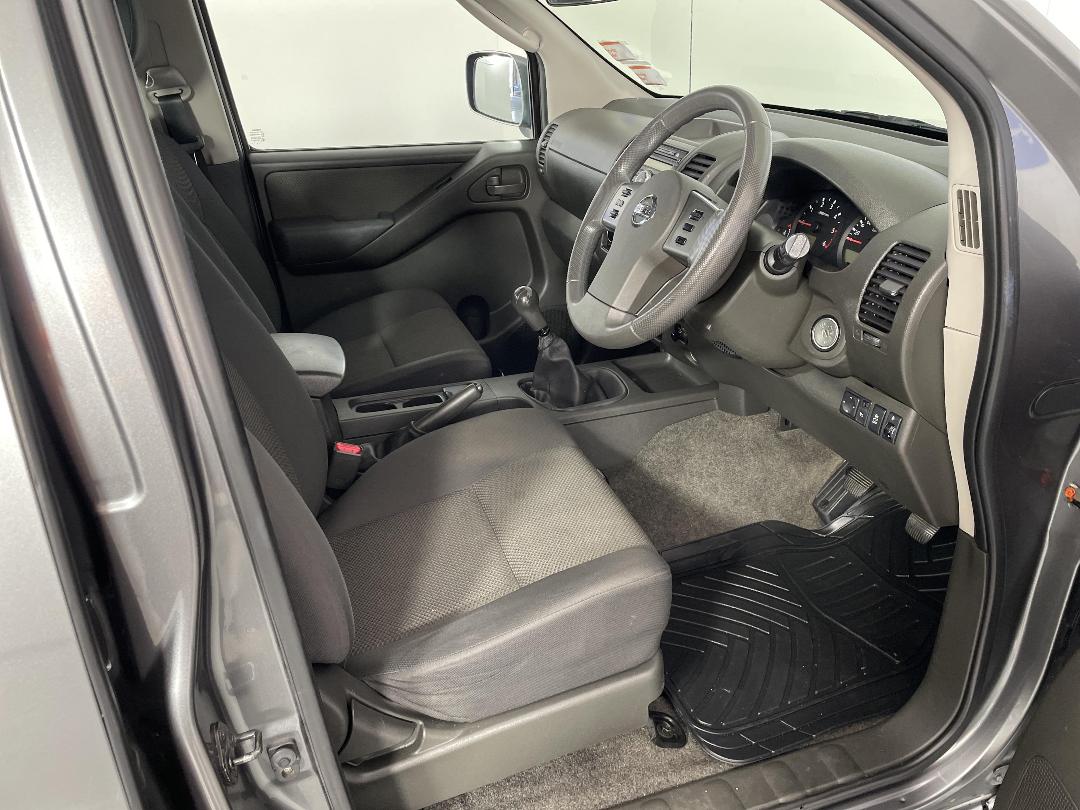 Photo '16' of Nissan Navara Photo '16' of Nissan Navara