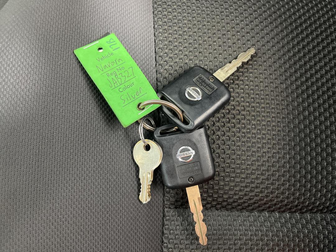 Photo '21' of Nissan Navara