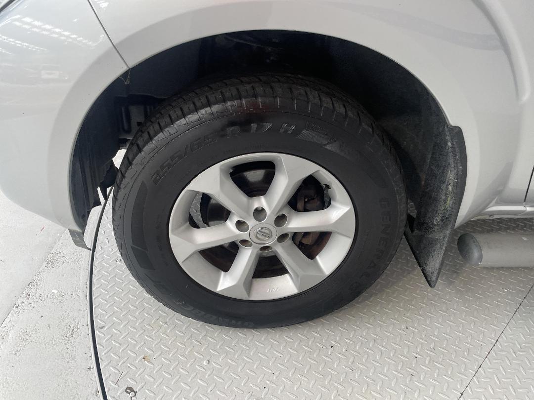 Photo '10' of Nissan Navara