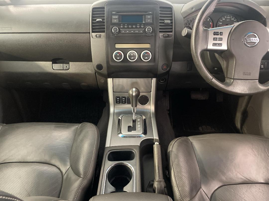 Photo '18' of Nissan Navara