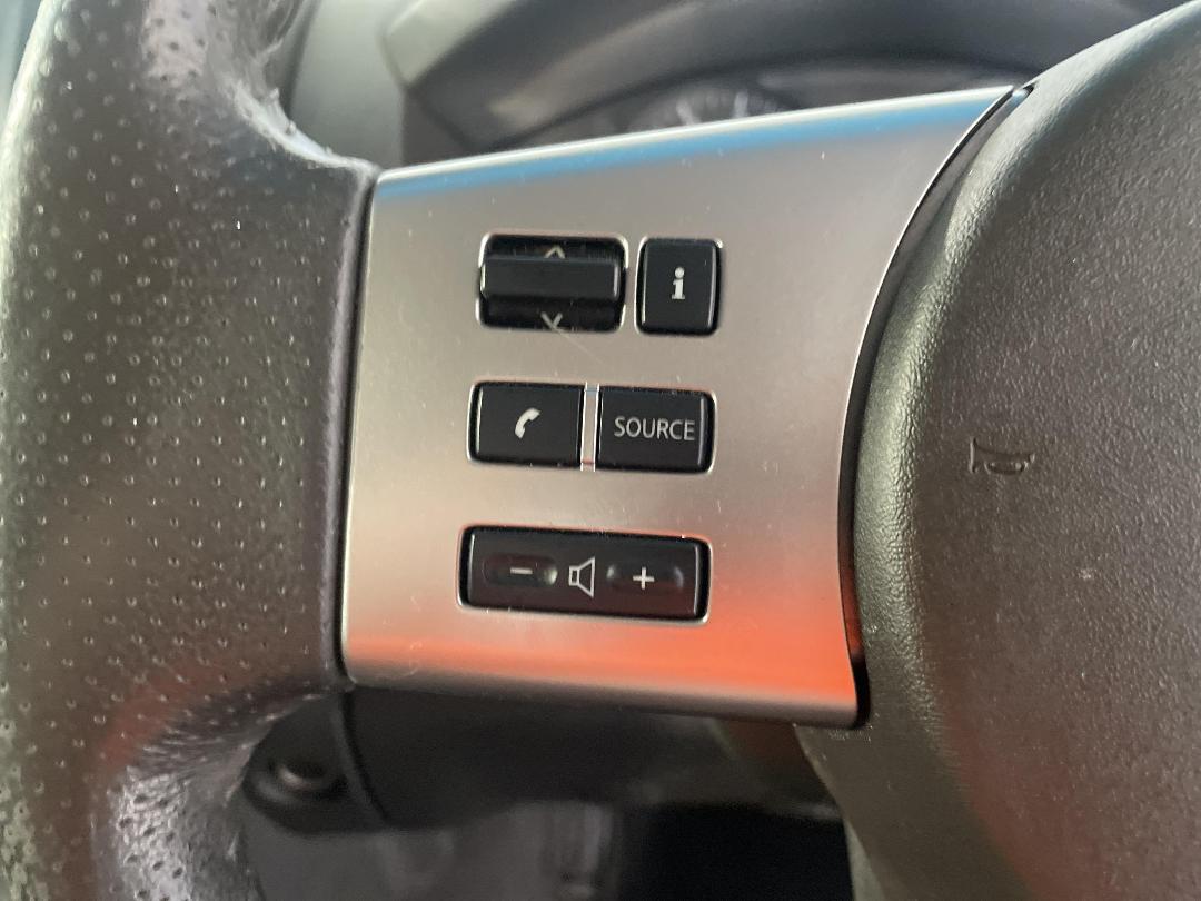 Photo '27' of Nissan Navara