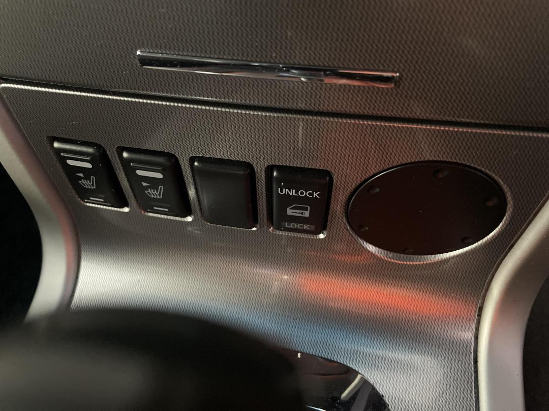 Photo '31' of Nissan Navara