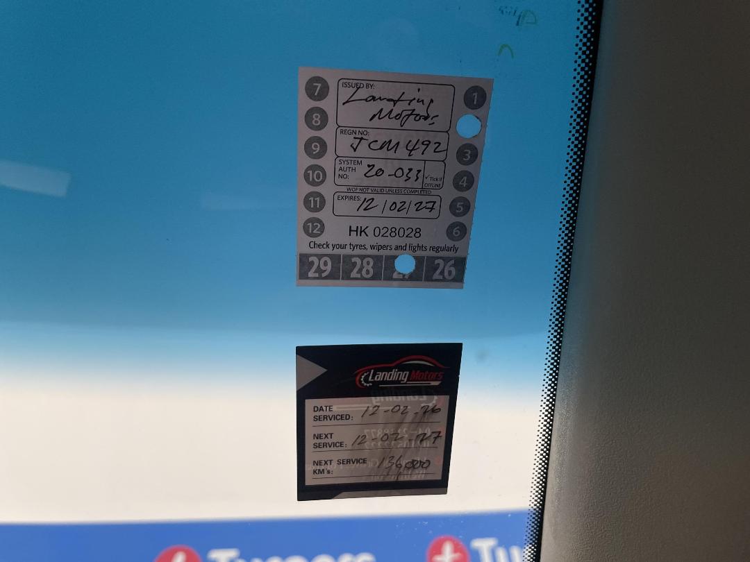 Photo '34' of Nissan Navara