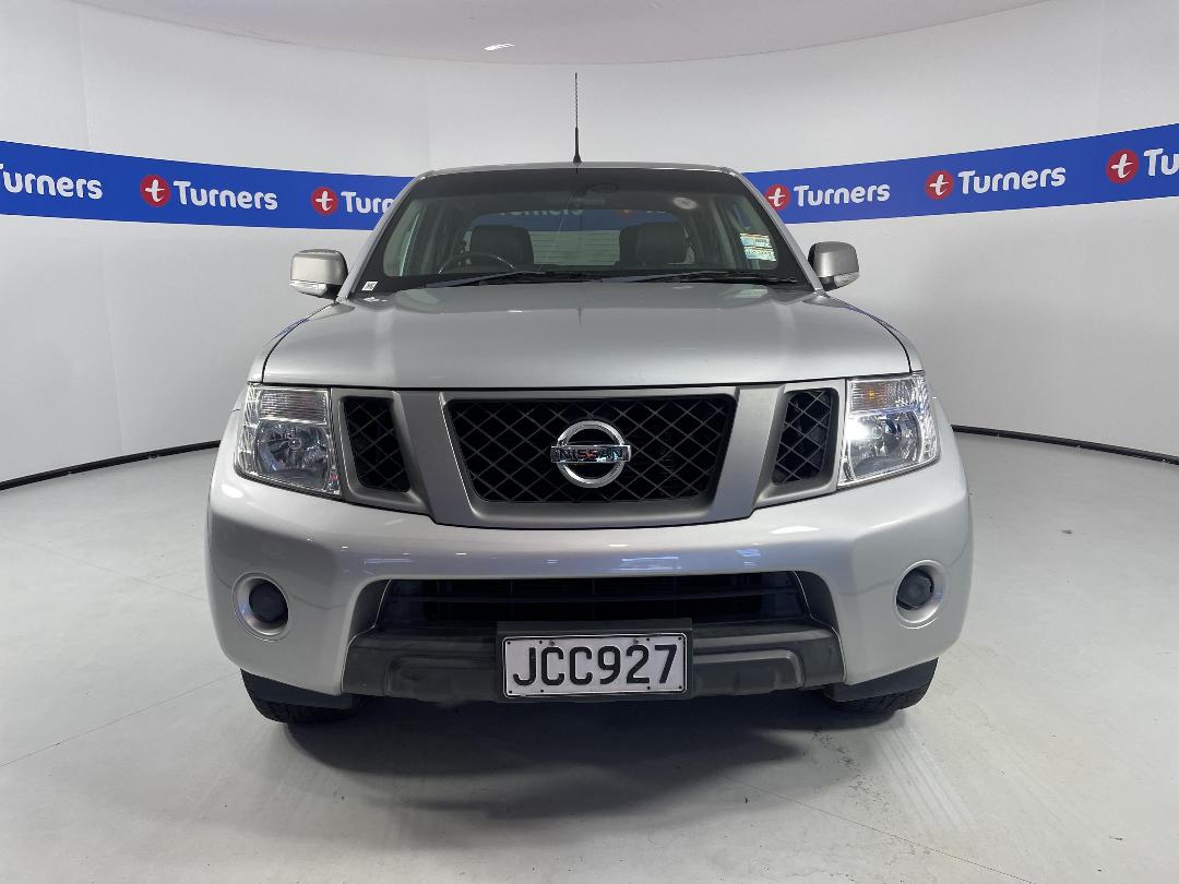 Photo '2' of Nissan Navara