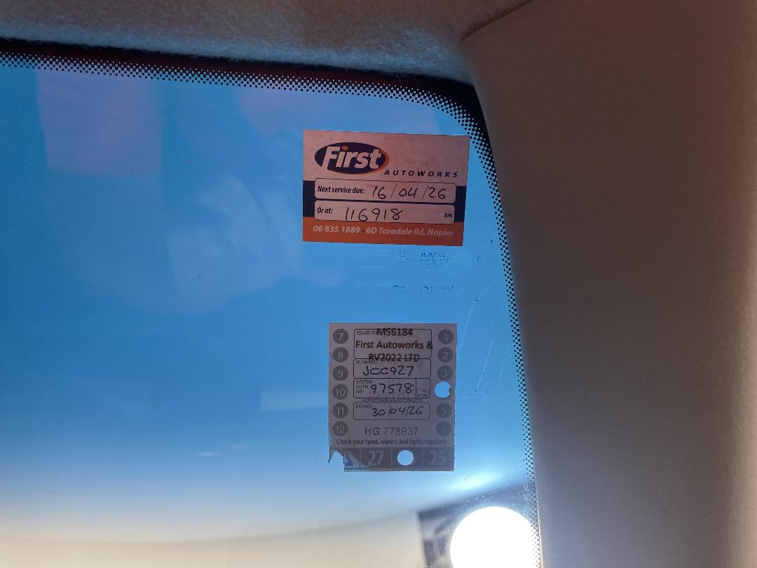 Photo '23' of Nissan Navara