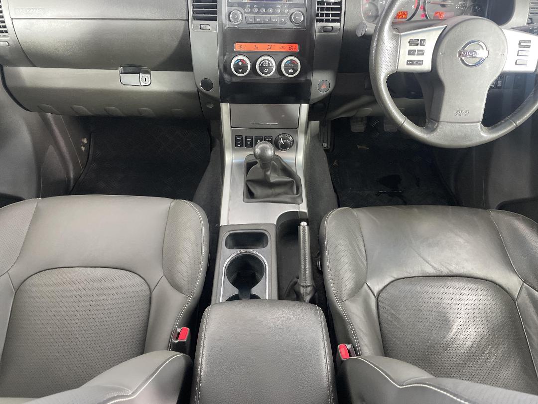 Photo '18' of Nissan Navara