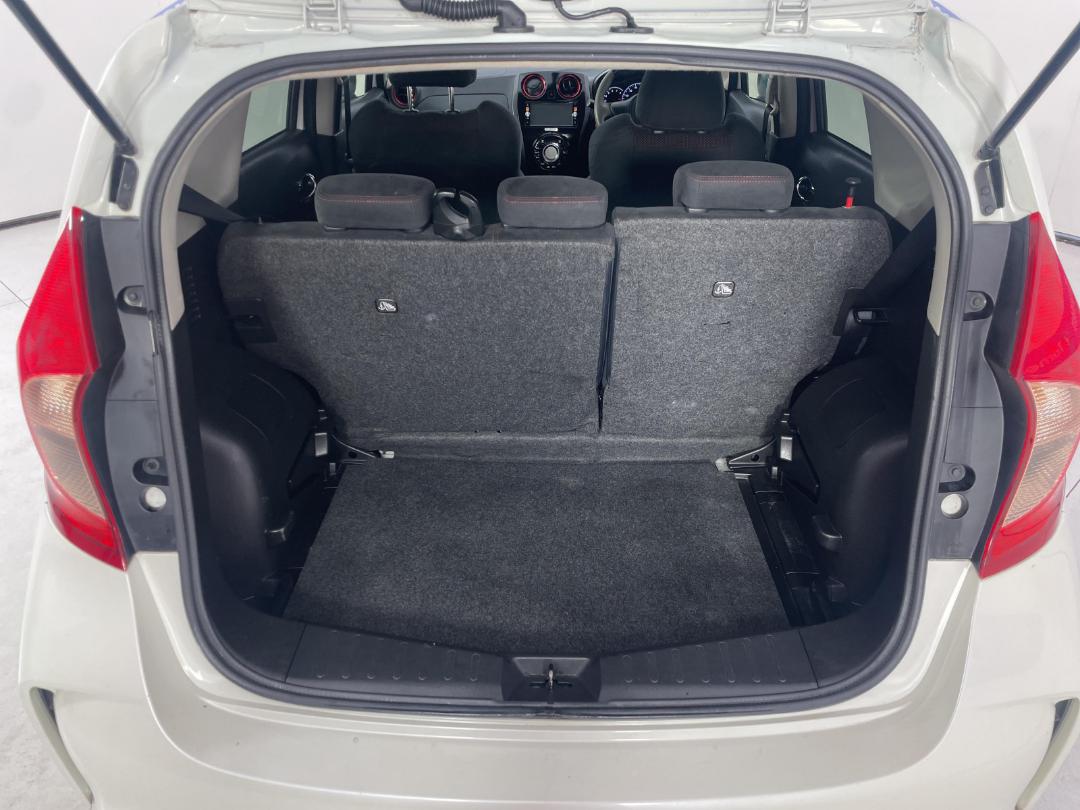 Photo '14' of Nissan Note