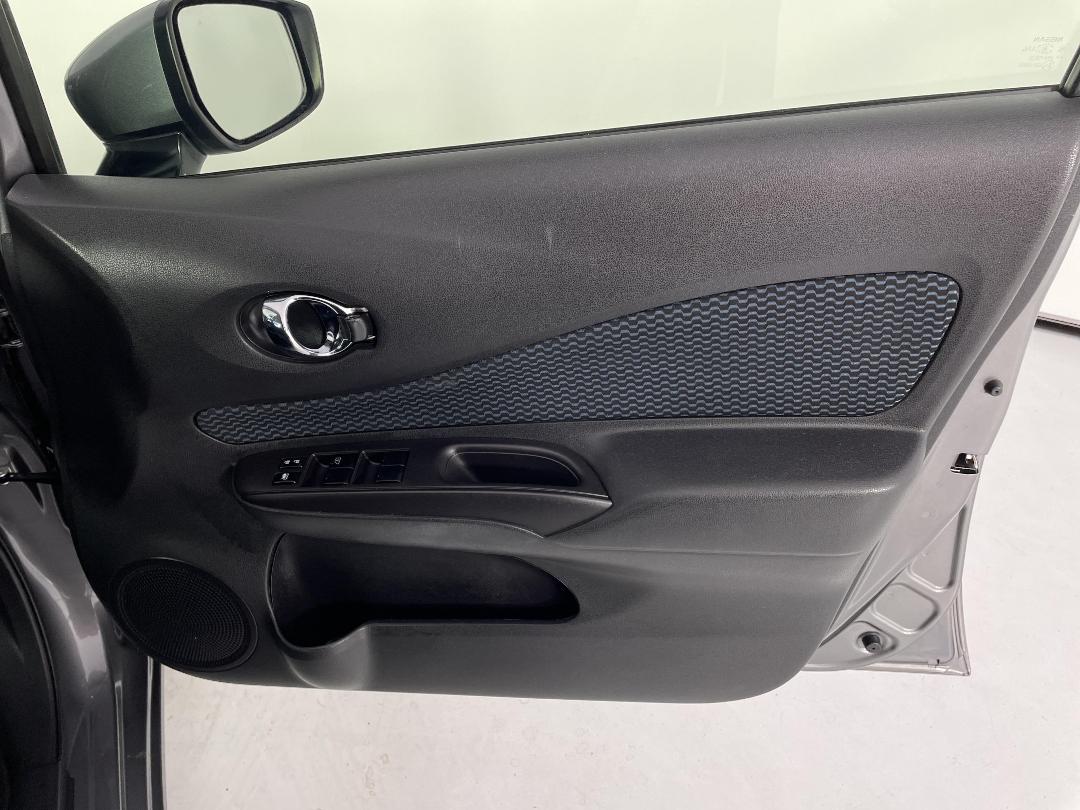 Photo '15' of Nissan Note Photo '15' of Nissan Note