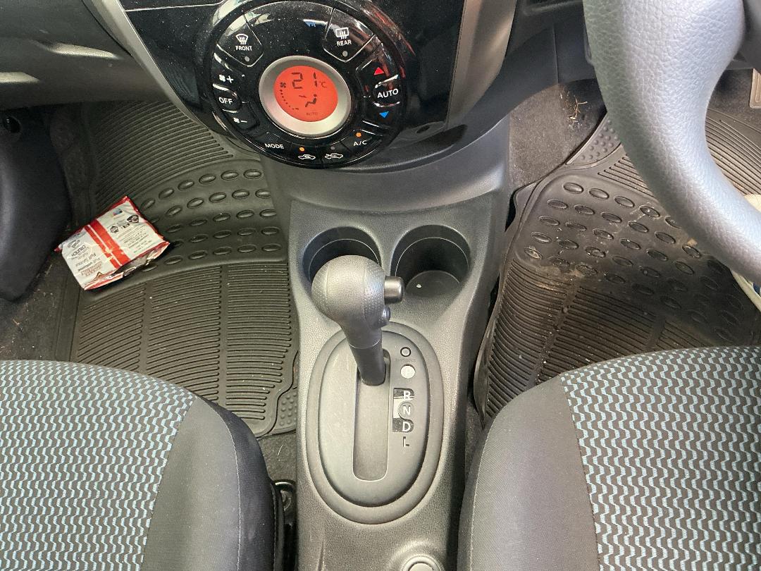 Photo '10' of Nissan Note
