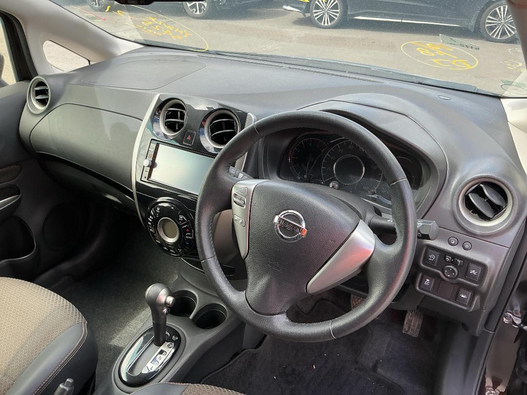 Photo '11' of Nissan Note