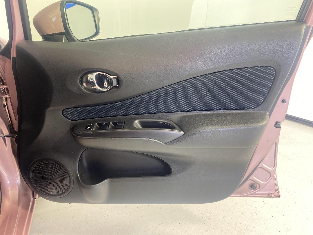 Photo '15' of Nissan Note