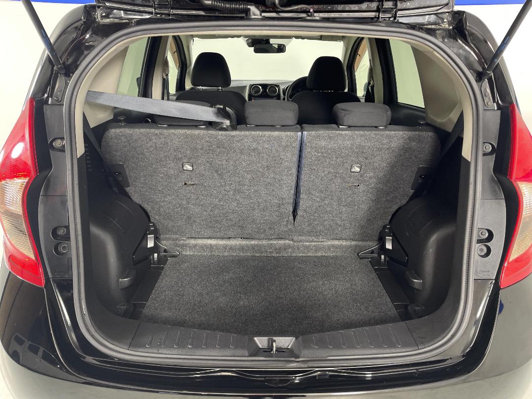 Photo '14' of Nissan Note Photo '14' of Nissan Note