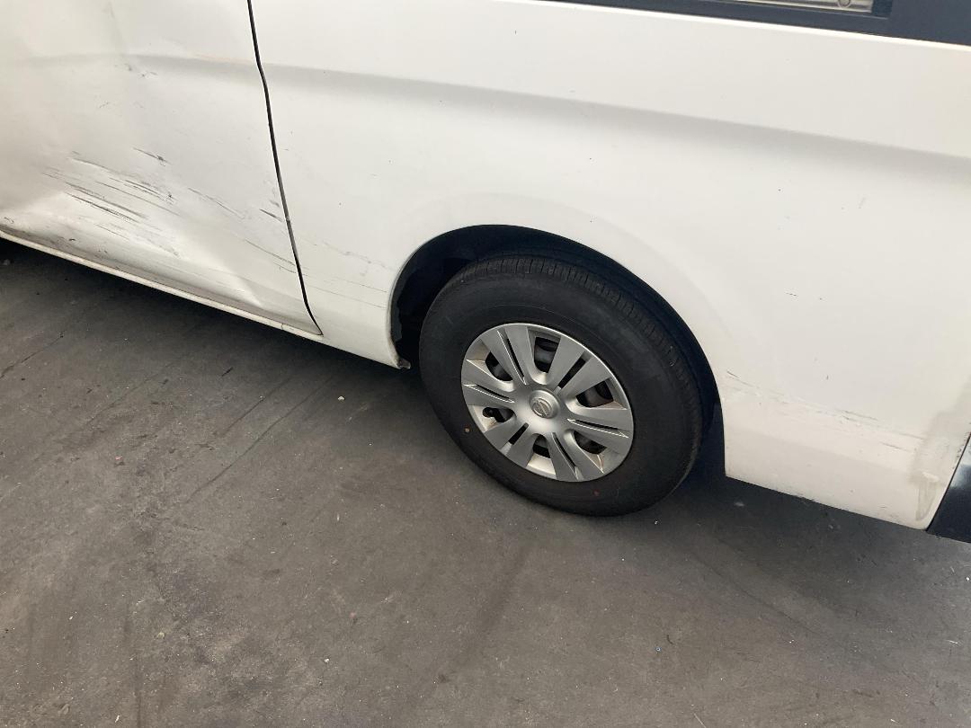 Photo '11' of Nissan NV350 Caravan