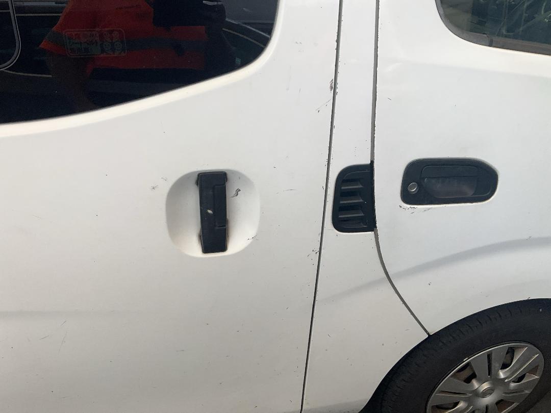 Photo '19' of Nissan NV350 Caravan