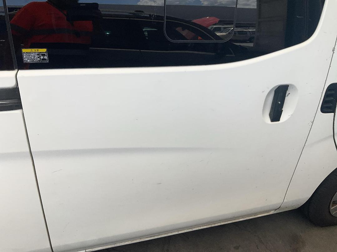 Photo '18' of Nissan NV350 Caravan