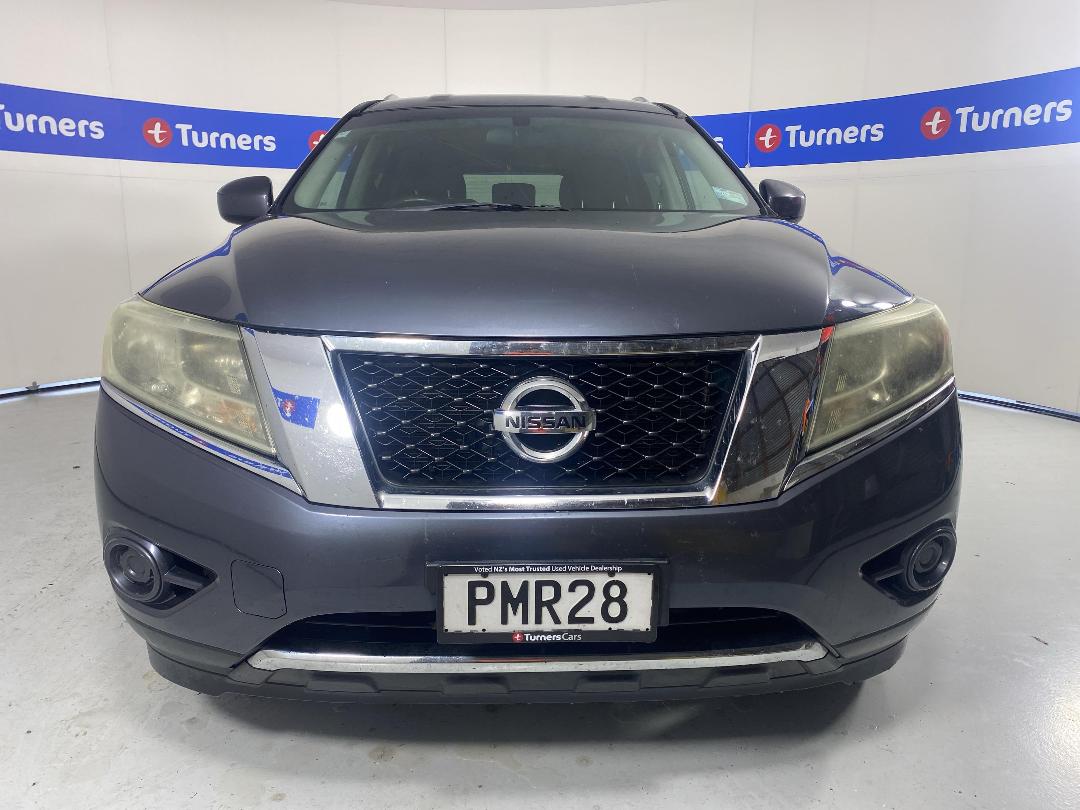 Photo '2' of Nissan Pathfinder