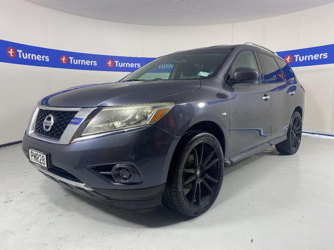 Photo '4' of Nissan Pathfinder