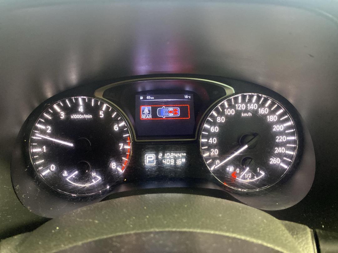 Photo '21' of Nissan Pathfinder