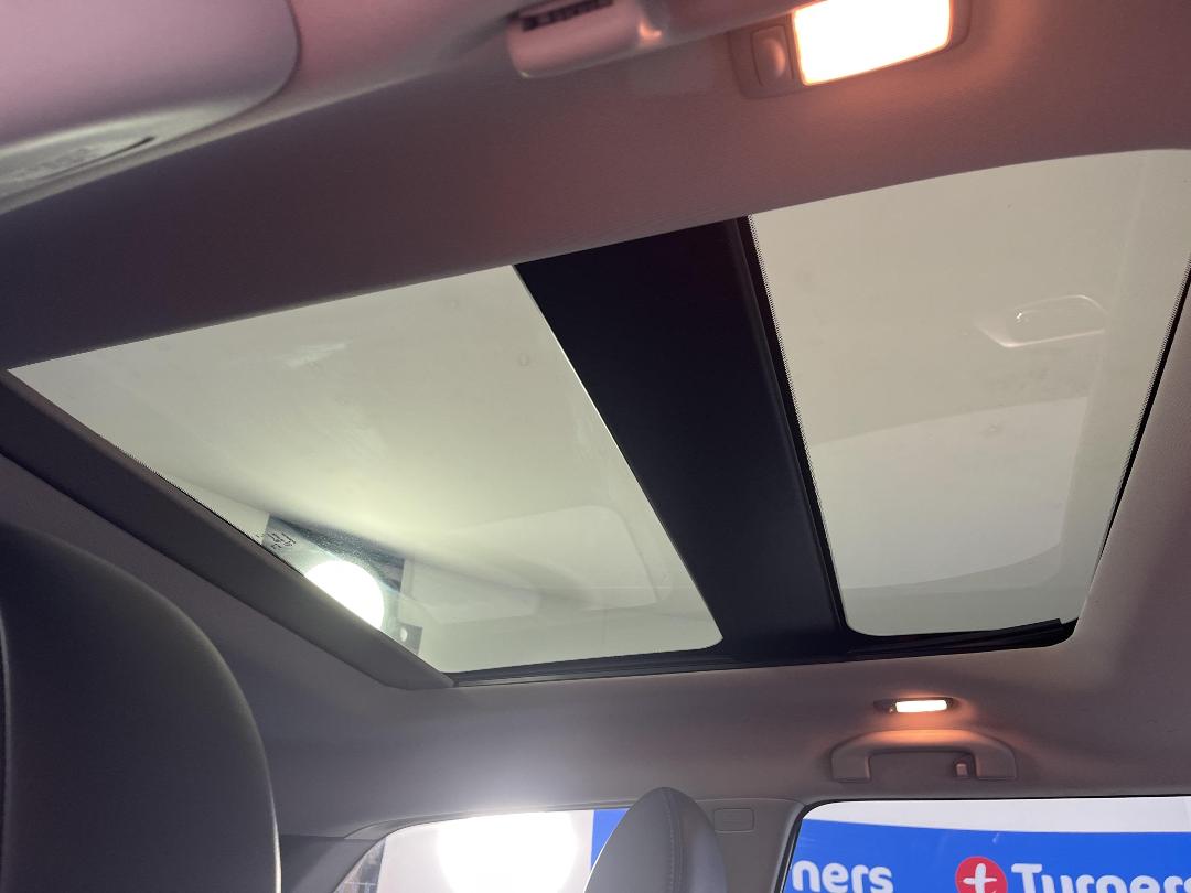 Photo '24' of Nissan Pathfinder Photo '24' of Nissan Pathfinder