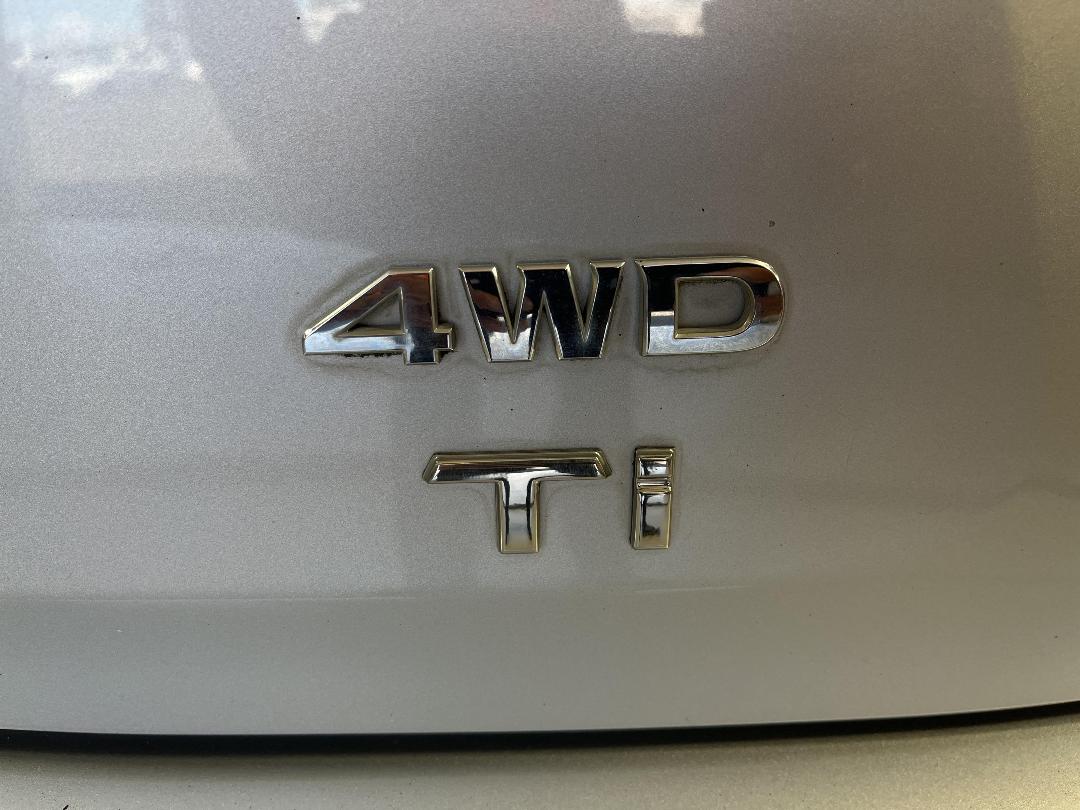 Photo '25' of Nissan Pathfinder Photo '25' of Nissan Pathfinder