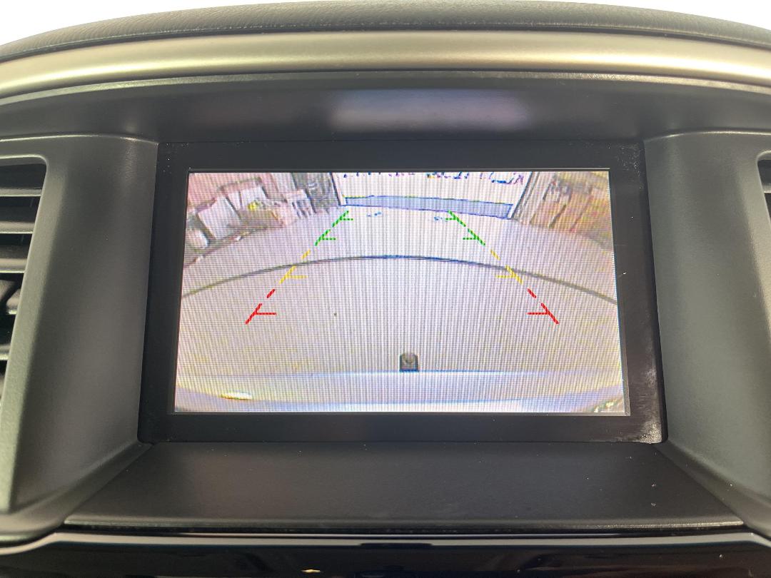 Photo '36' of Nissan Pathfinder Photo '36' of Nissan Pathfinder