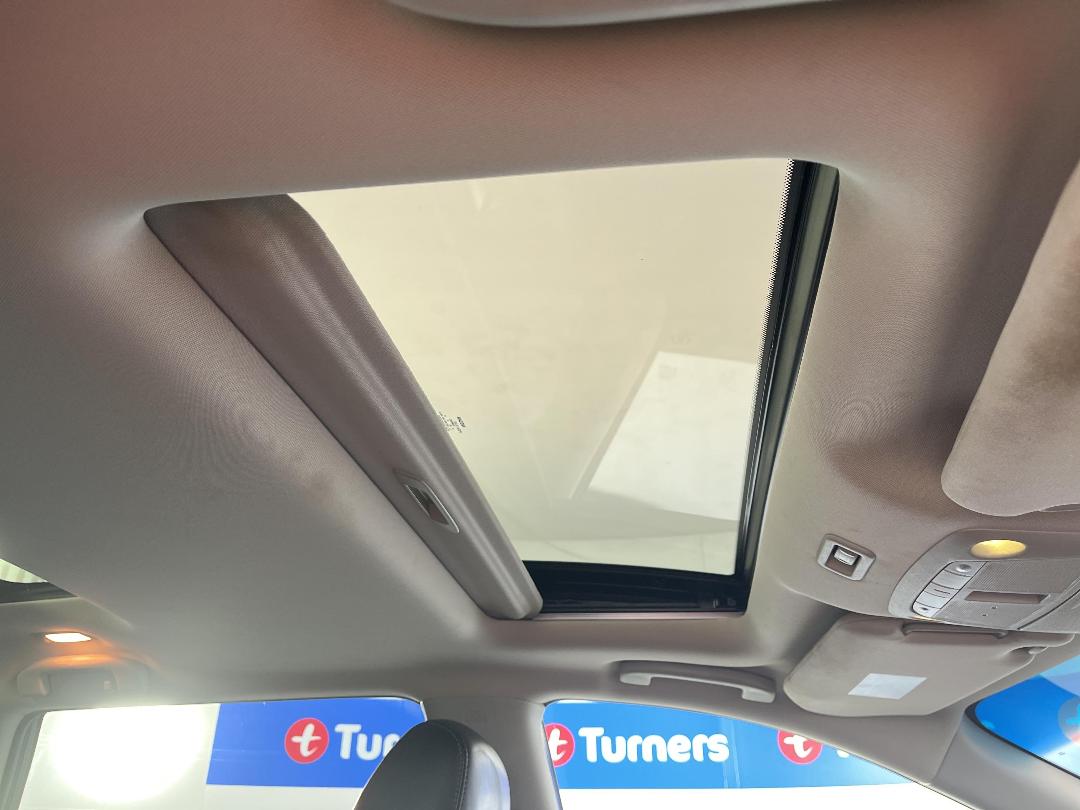 Photo '38' of Nissan Pathfinder Photo '38' of Nissan Pathfinder