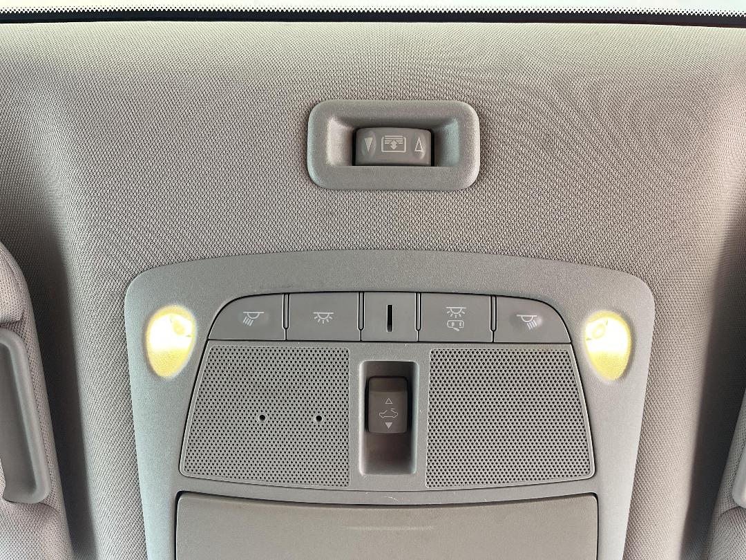 Photo '37' of Nissan Pathfinder Photo '37' of Nissan Pathfinder