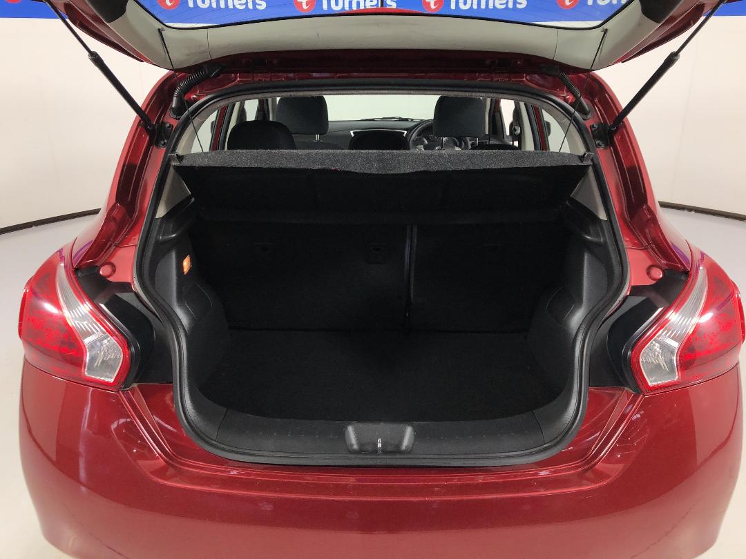 Photo '14' of Nissan Pulsar