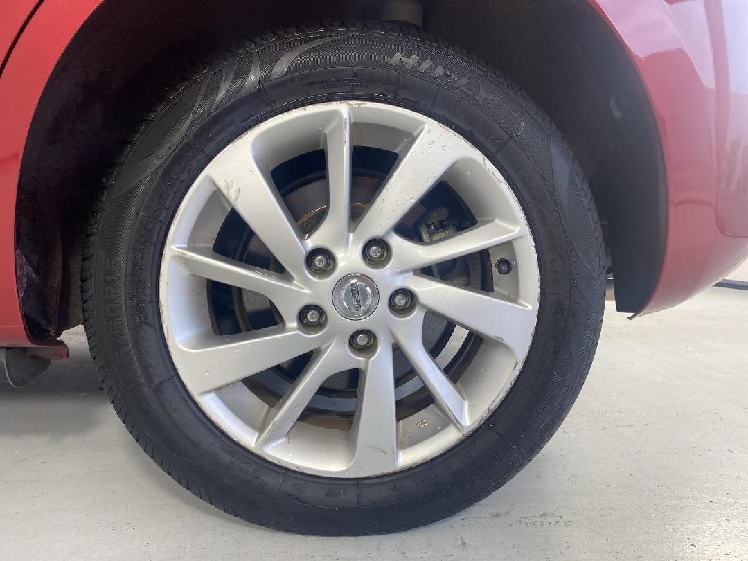 Photo '11' of Nissan Pulsar Photo '11' of Nissan Pulsar