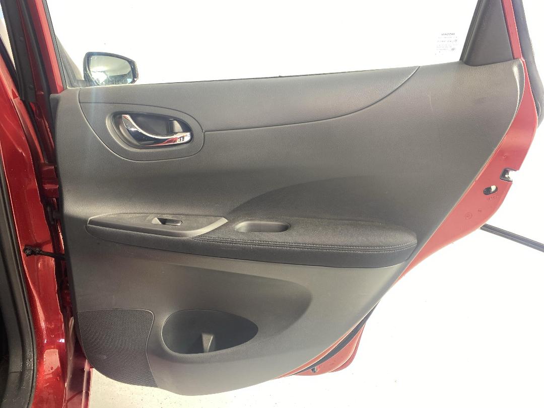 Photo '19' of Nissan Pulsar Photo '19' of Nissan Pulsar