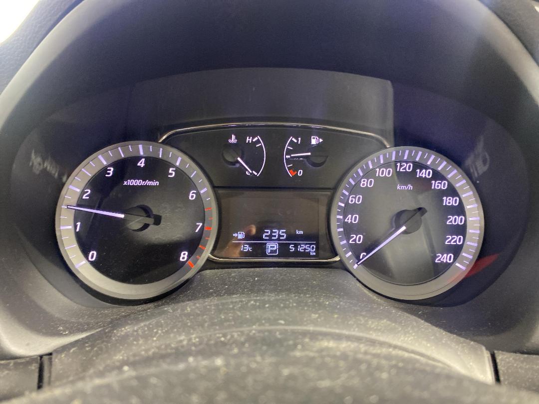 Photo '21' of Nissan Pulsar Photo '21' of Nissan Pulsar