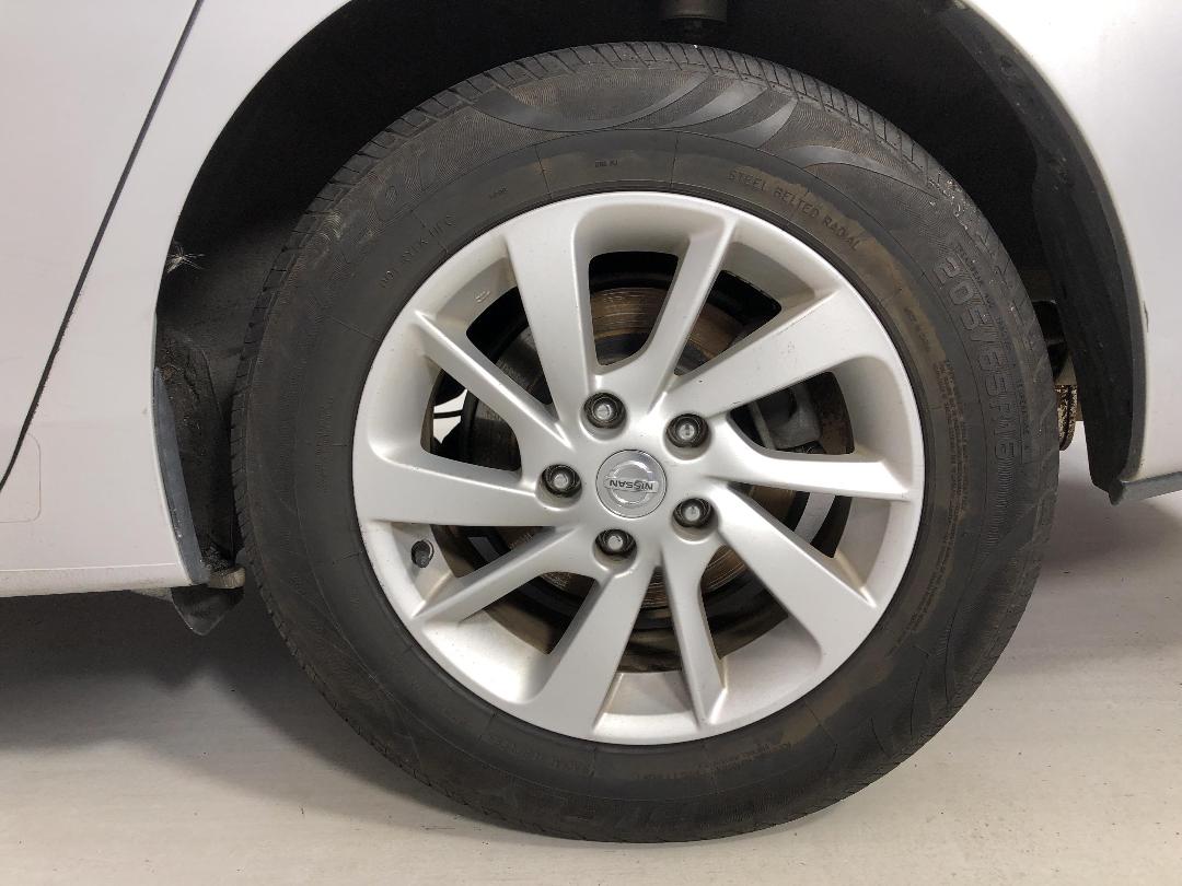 Photo '11' of Nissan Pulsar ST