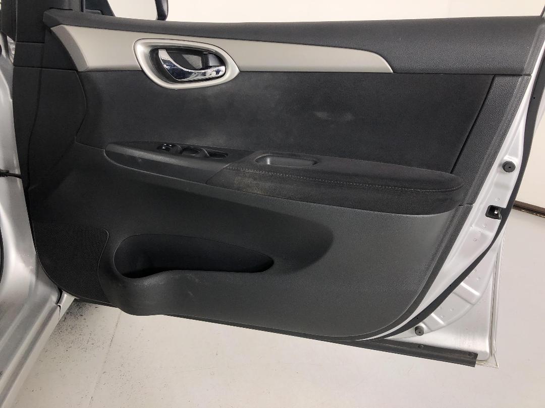 Photo '13' of Nissan Pulsar ST