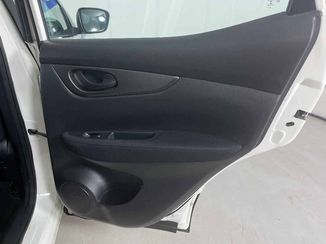 Photo '19' of Nissan Qashqai