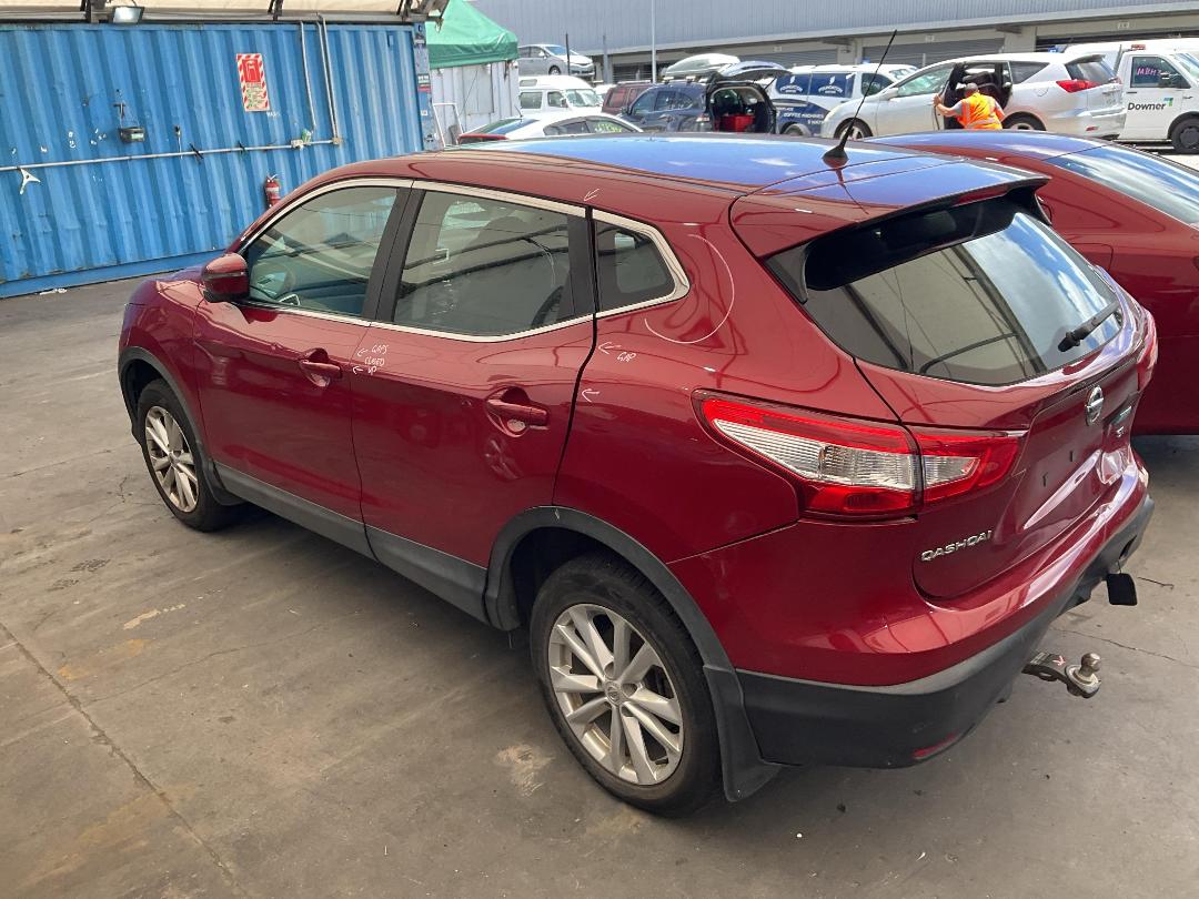 Photo '9' of Nissan Qashqai ST Photo '9' of Nissan Qashqai ST