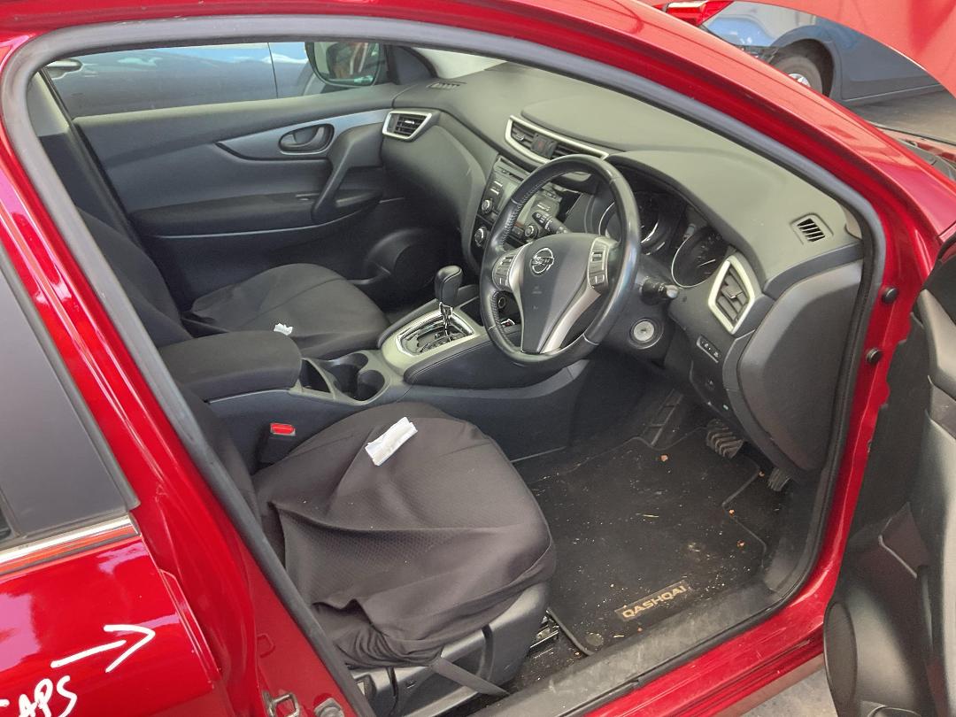 Photo '20' of Nissan Qashqai ST Photo '20' of Nissan Qashqai ST