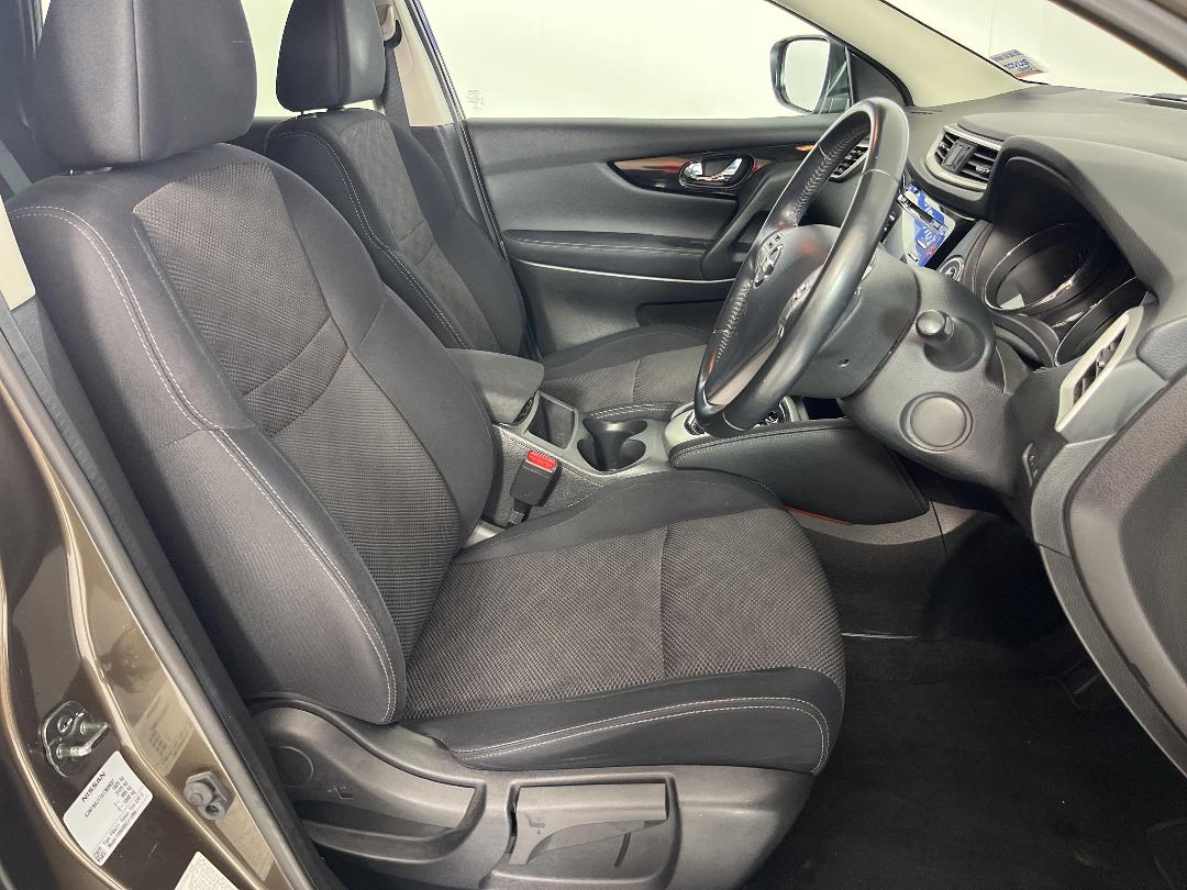 Photo '16' of Nissan Qashqai