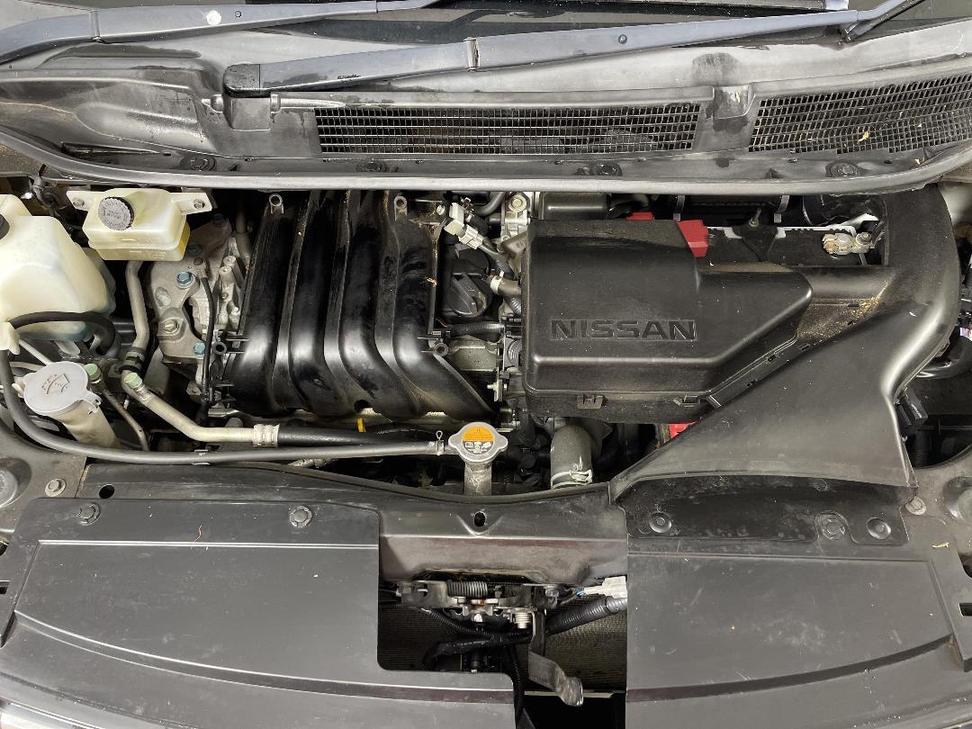 Photo '13' of Nissan Serena