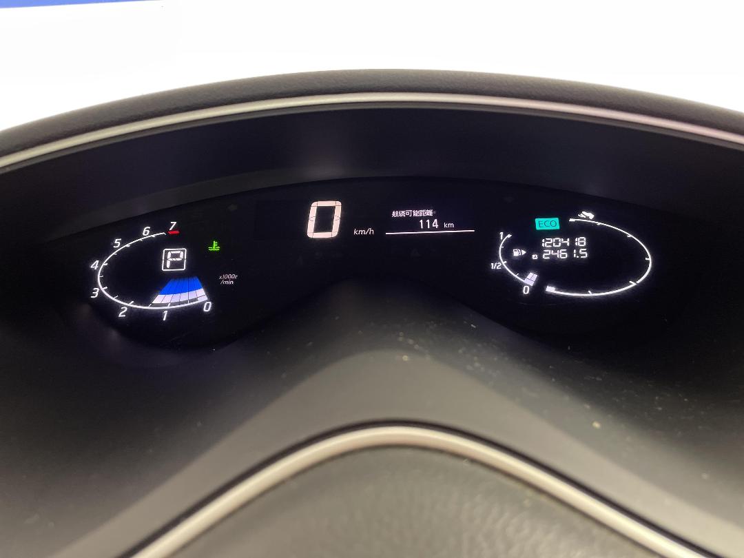 Photo '21' of Nissan Serena