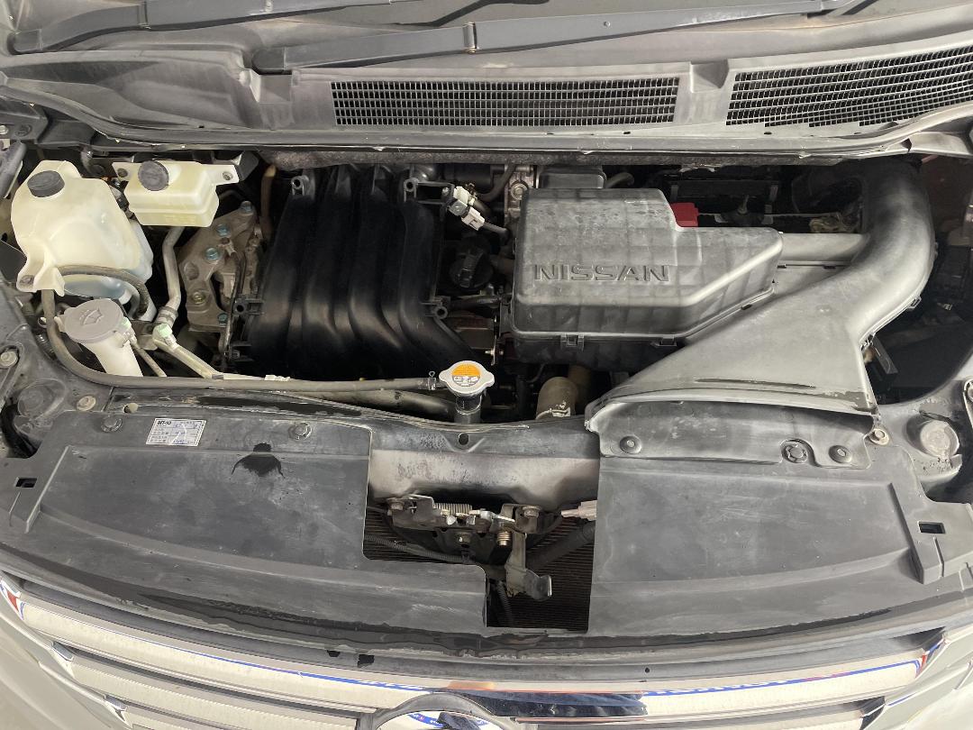 Photo '13' of Nissan Serena