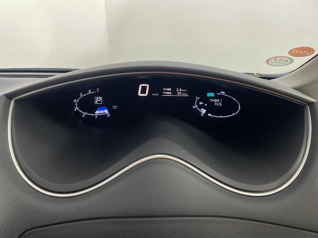 Photo '20' of Nissan Serena