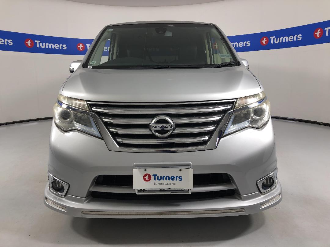 Photo '2' of Nissan Serena