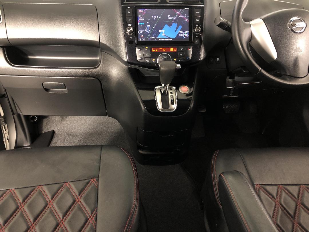 Photo '18' of Nissan Serena