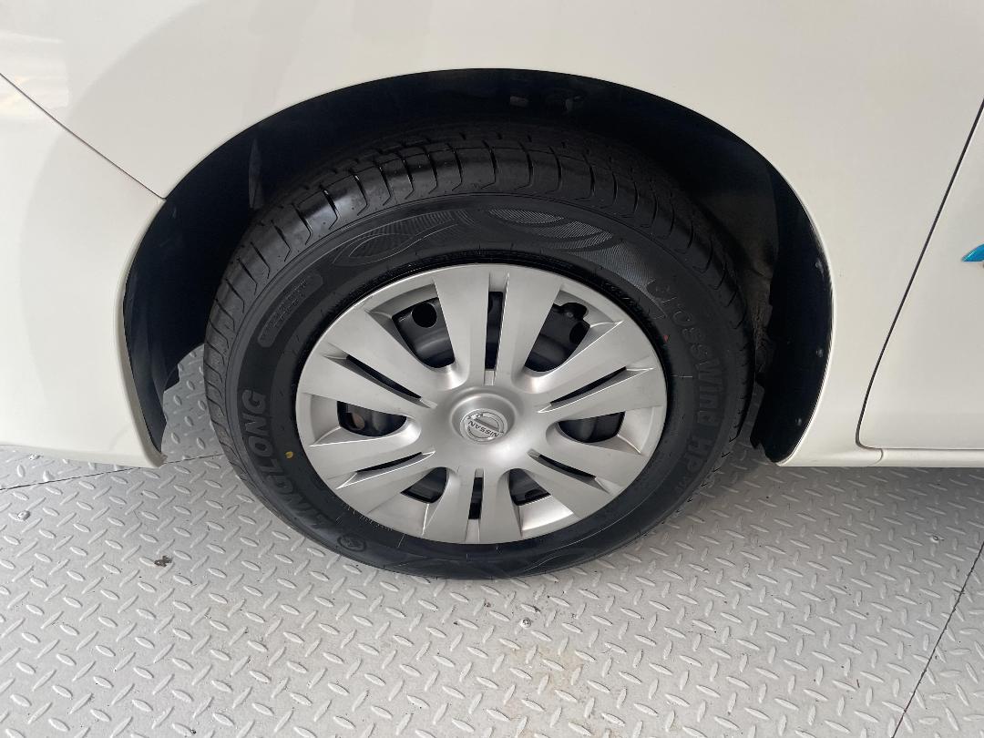 Photo '10' of Nissan Serena