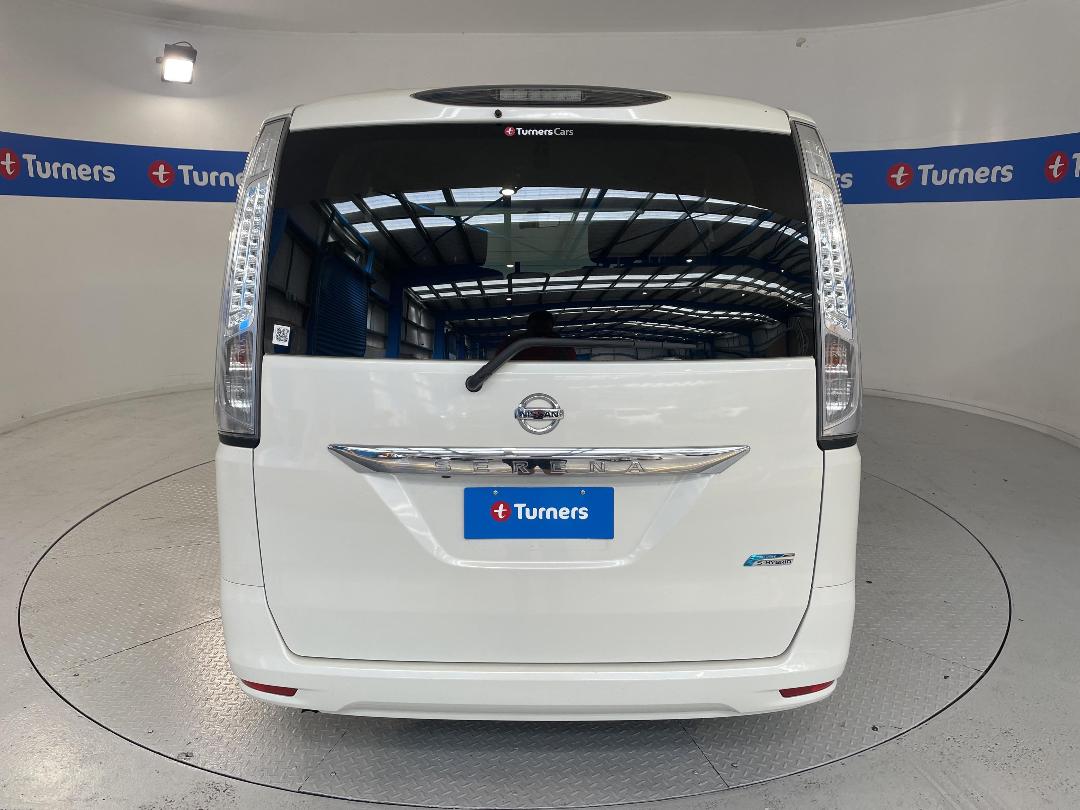 Photo '6' of Nissan Serena